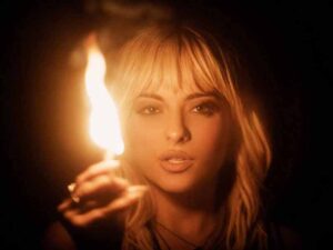 آهنگ انگلیسی Sabotage از Bebe Rexha به همراه متن و ترجمه مجزا