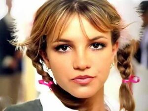 آهنگ انگلیسی Oops!…I Did It Again از Britney Spears به همراه متن و ترجمه مجزا