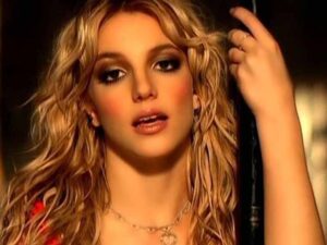 آهنگ انگلیسی Overprotected از Britney Spears به همراه متن و ترجمه مجزا