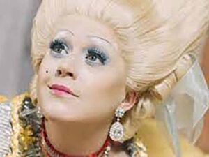 آهنگ انگلیسی Hey Hey Hey از Katy Perry به همراه متن و ترجمه مجزا