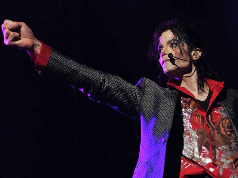 آهنگ انگلیسی This Is It از Michael Jackson به همراه متن و ترجمه مجزا