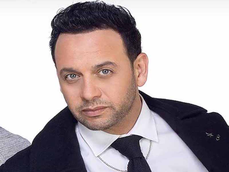 آهنگ عربی “إسكندراني” از مصطفى قمر به همراه متن و ترجمه مجزا