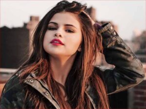 آهنگ انگلیسی Music Feels Better از Selena Gomez به همراه متن و ترجمه مجزا