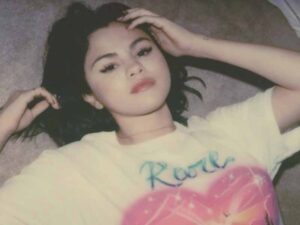 آهنگ انگلیسی People You Know از Selena Gomez به همراه متن و ترجمه مجزا