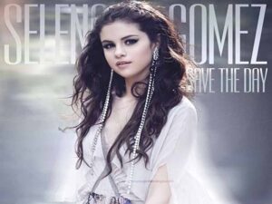 آهنگ انگلیسی Save the Day از Selena Gomez به همراه متن و ترجمه مجزا