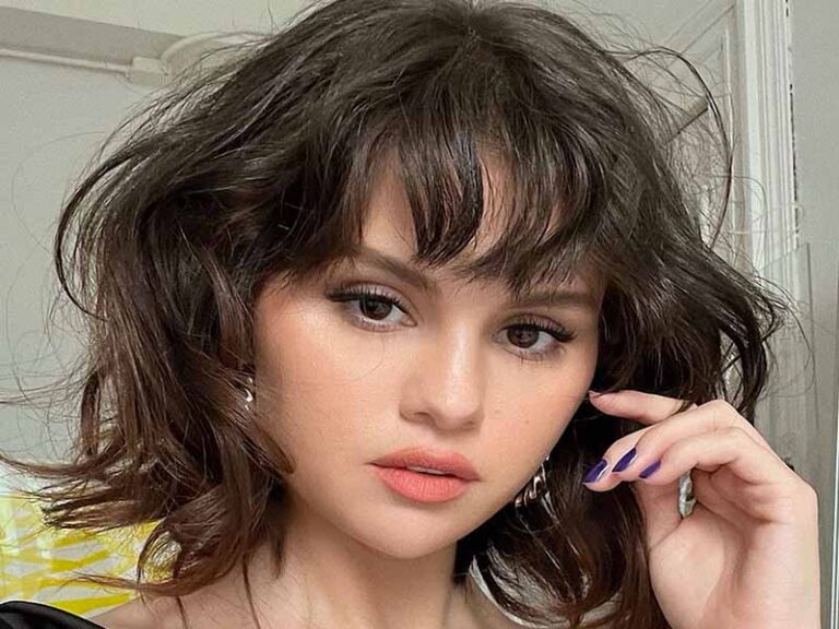 آهنگ انگلیسی She از Selena Gomez به همراه متن و ترجمه مجزا