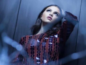 آهنگ انگلیسی Sober از Selena Gomez به همراه متن و ترجمه مجزا