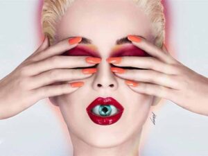 آهنگ انگلیسی Into Me You See از Katy Perry به همراه متن و ترجمه مجزا