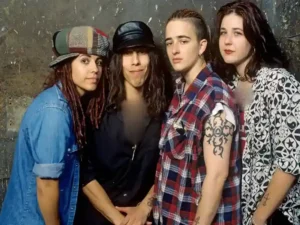 آهنگ انگلیسی Whats Up از 4 Non Blondes به همراه متن و ترجمه مجزا