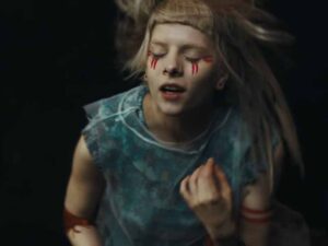 آهنگ انگلیسی The Seed از AURORA به همراه متن و ترجمه مجزا