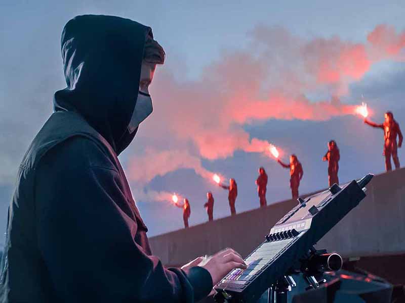 آهنگ انگلیسی Paradise از Alan Walker به همراه متن و ترجمه مجزا