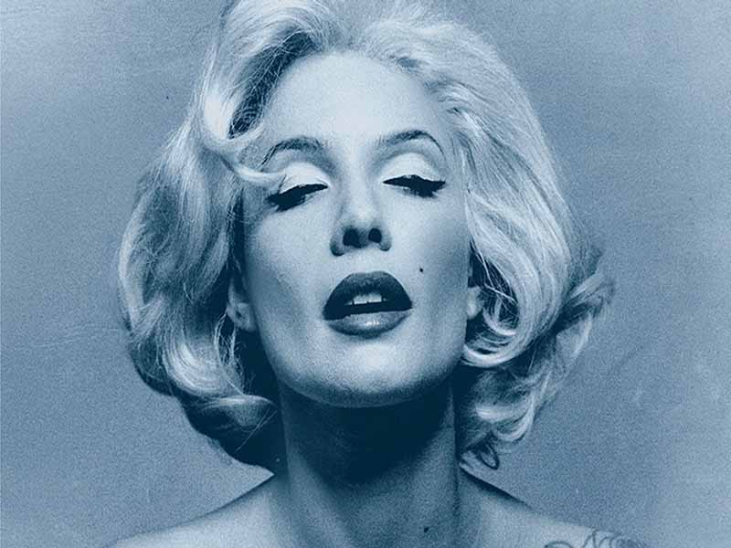 آهنگ انگلیسی Only Living Girl in LA از Halsey به همراه متن و ترجمه مجزا