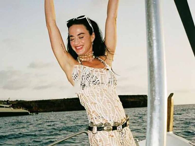 آهنگ انگلیسی LIFETIMES از Katy Perry به همراه متن و ترجمه مجزا