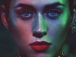 آهنگ انگلیسی Miss You More از Katy Perry به همراه متن و ترجمه مجزا