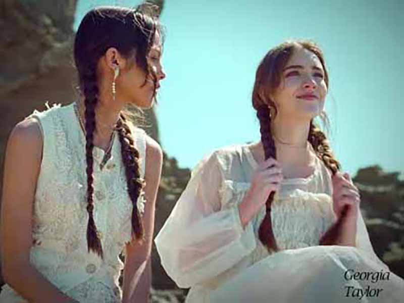 آهنگ انگلیسی hope ur ok از Olivia Rodrigo به همراه متن و ترجمه مجزا