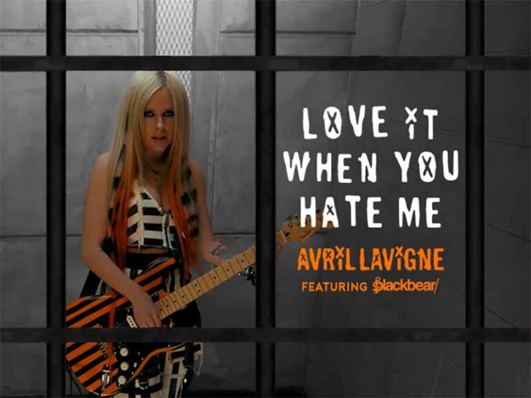 آهنگ انگلیسی Love It When You Hate Me از Avril Lavigne به همراه متن و ترجمه مجزا