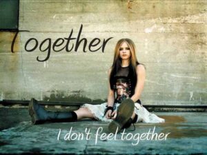 آهنگ انگلیسی Together از Avril Lavigne به همراه متن و ترجمه مجزا