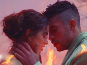 آهنگ اسپانیایی La noche de anoche از Bad Bunny و Rosalía به همراه متن و ترجمه مجزا