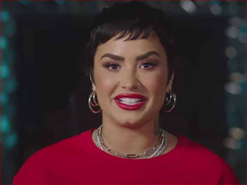 آهنگ انگلیسی Unforgettable از Demi Lovato به همراه متن و ترجمه مجزا
