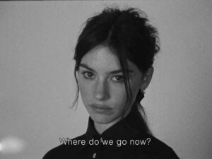آهنگ انگلیسی ?Where do we go now از Gracie Abrams به همراه متن و ترجمه مجزا