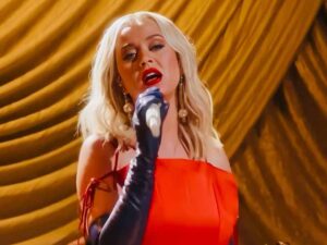 آهنگ انگلیسی Resilient از Katy Perry به همراه متن و ترجمه مجزا