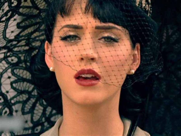 آهنگ انگلیسی Thinking of You از Katy Perry به همراه متن و ترجمه مجزا
