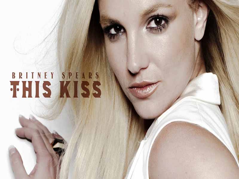 آهنگ انگلیسی This Kiss از Britney Spears به همراه متن و ترجمه مجزا