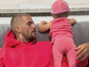 آهنگ انگلیسی MOTHER IN YOU از Justin Bieber به همراه متن و ترجمه مجزا