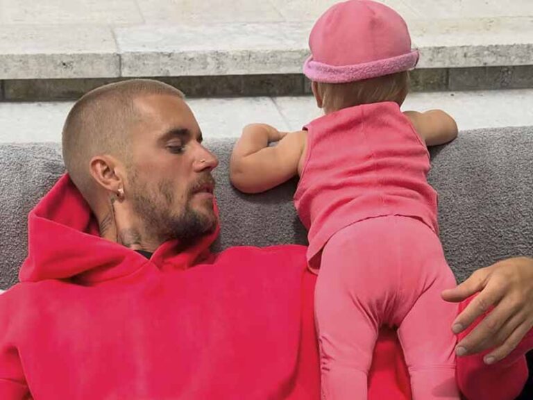 آهنگ انگلیسی MOTHER IN YOU از Justin Bieber به همراه متن و ترجمه مجزا