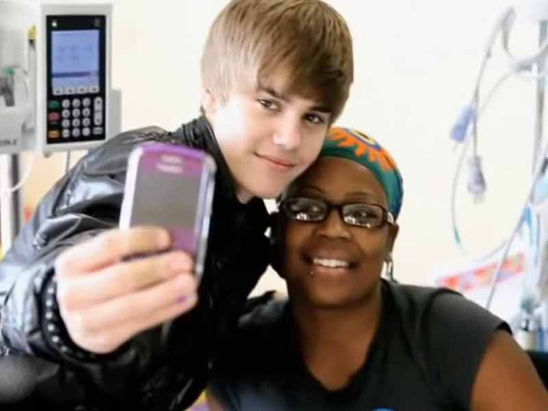 آهنگ انگلیسی Pray از Justin Bieber به همراه متن و ترجمه مجزا