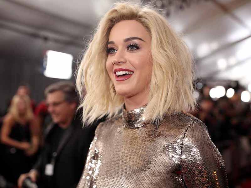 آهنگ انگلیسی TRUTH از Katy Perry به همراه متن و ترجمه مجزا