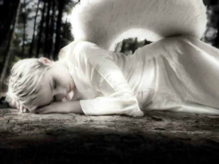 آهنگ انگلیسی Stick Me in My Heart از Archive به همراه متن و ترجمه مجزا