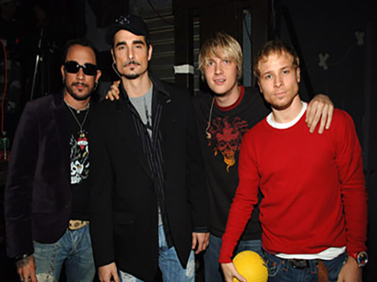 آهنگ انگلیسی Inconsolable از Backstreet Boys به همراه متن و ترجمه مجزا