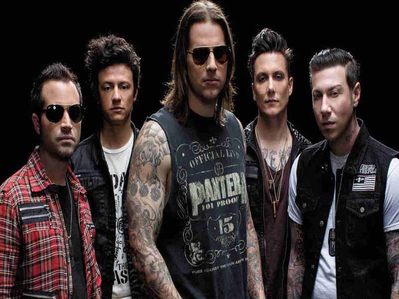 آهنگ انگلیسی Hail to the King از AVENGED SEVENFOLD به همراه متن و ترجمه مجزا